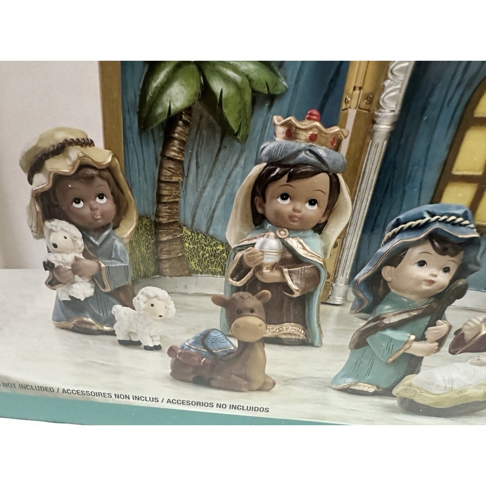 Moments In Time Christmas Baby Nativity Set 12 Pieces Table Top Hand Painted NIB - Picture 3 of 5